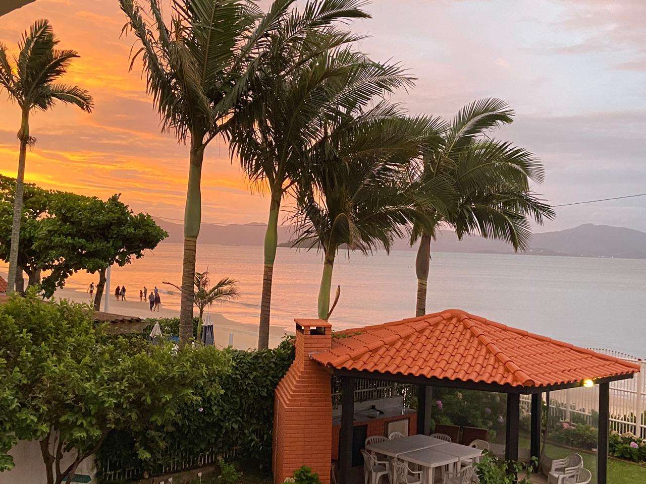 Solar ao mar - vista do entardecer
